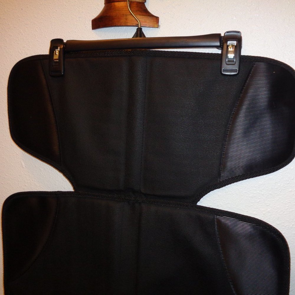 MUNCHKIN Auto Seat Protector - Picture 2 of 8
